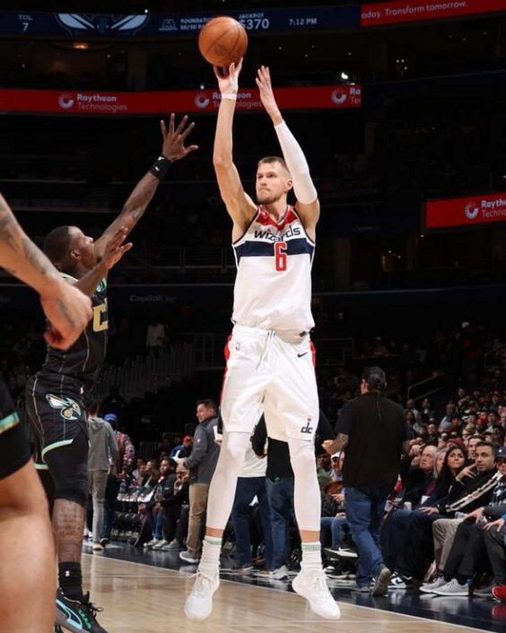 竞彩NBA-奇才波尔津吉斯适配(波尔津吉斯生涯十佳球)